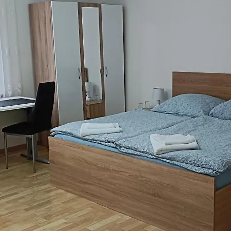 Privatunterkunft Ring Gaestehaus *